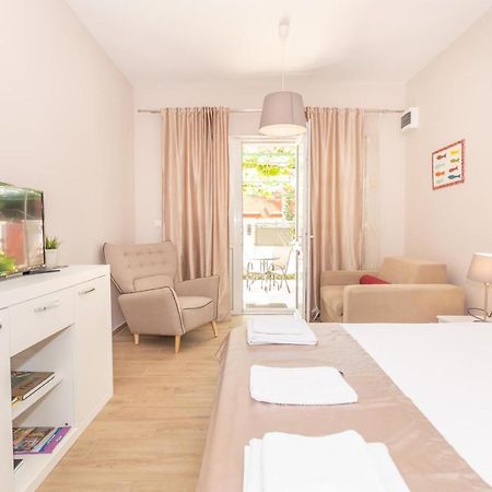 Ioannis Apartments ติวัต ภายนอก รูปภาพ