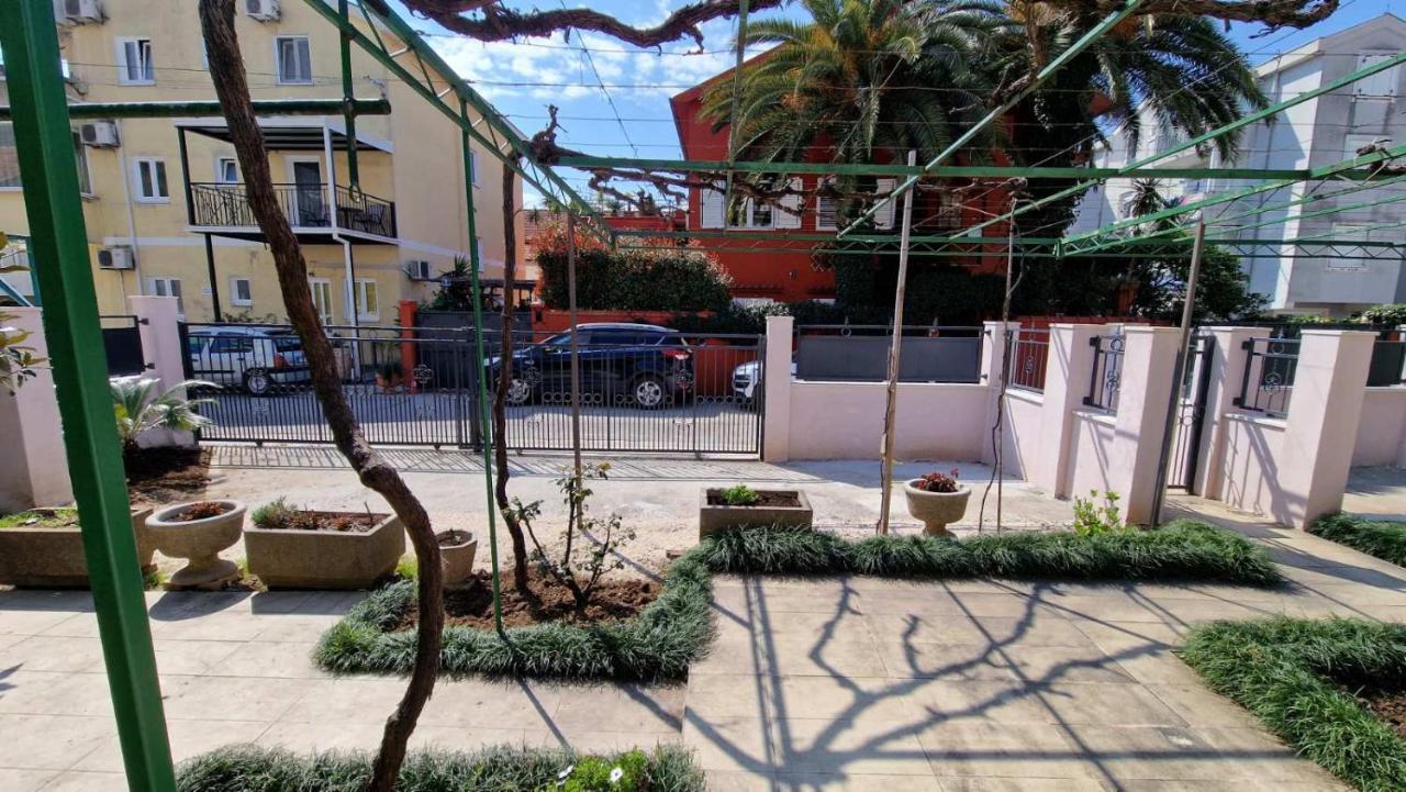 Ioannis Apartments ติวัต ภายนอก รูปภาพ