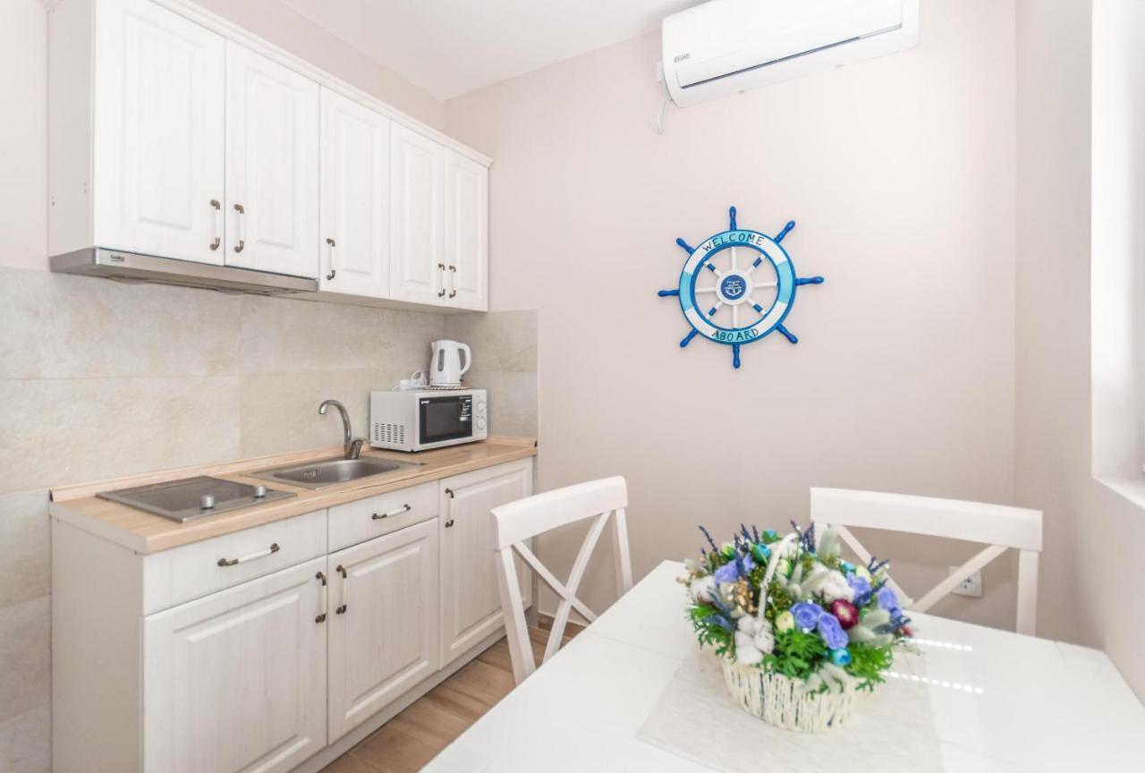 Ioannis Apartments ติวัต ภายนอก รูปภาพ