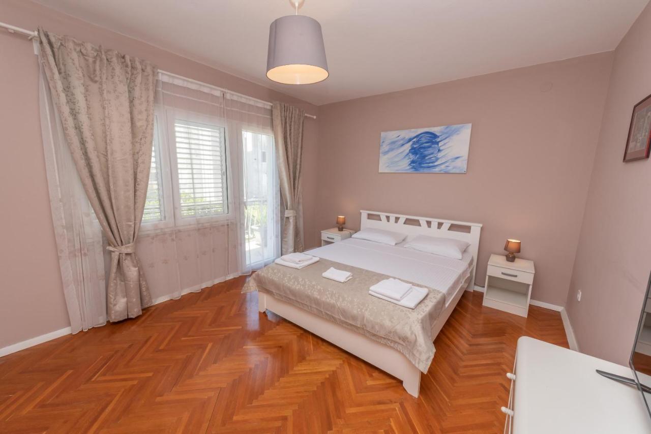 Ioannis Apartments ติวัต ภายนอก รูปภาพ