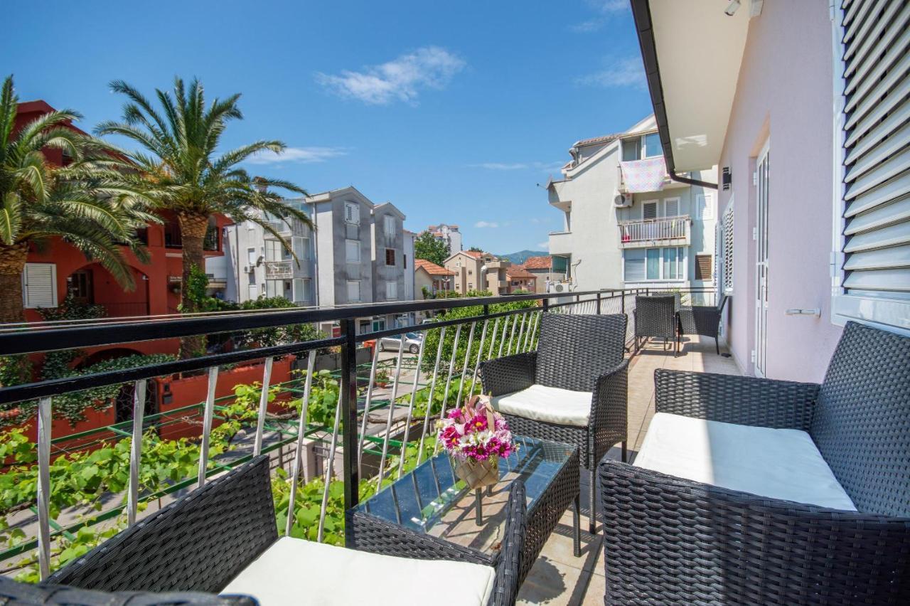 Ioannis Apartments ติวัต ภายนอก รูปภาพ
