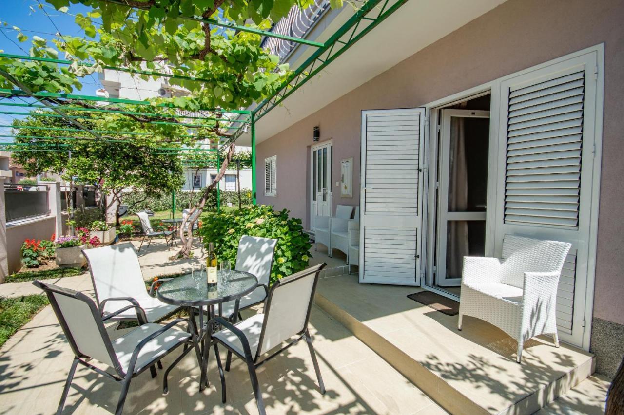 Ioannis Apartments ติวัต ภายนอก รูปภาพ